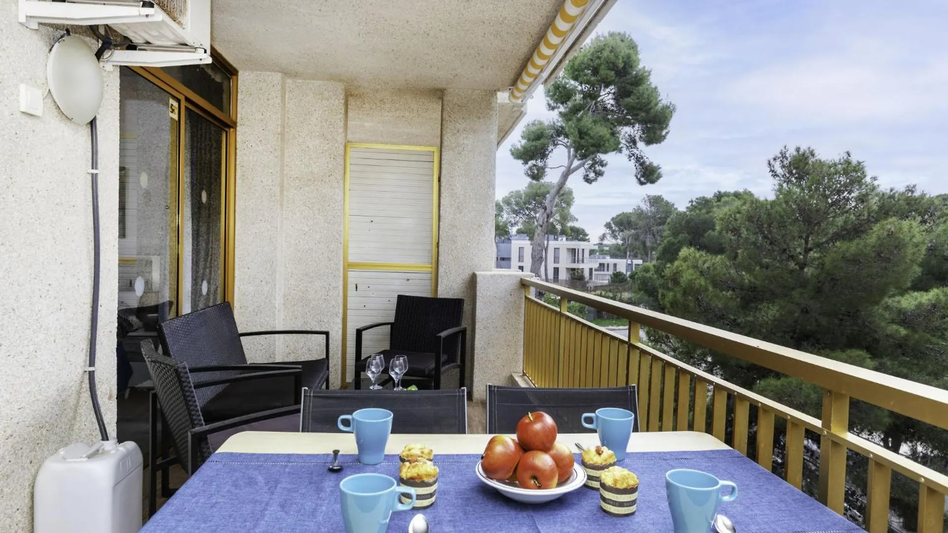 Apartment Catalunya 92-17 By Interhome Salou